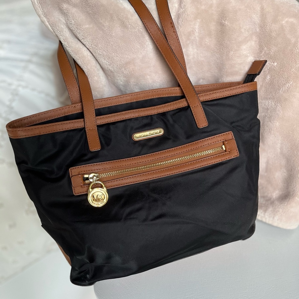 Michael Kors Black and Tan Tote Bag